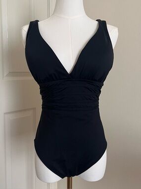 La Blanca Black Womens Padded One Piece Swimsuit Womens Size 10 Goth Summer